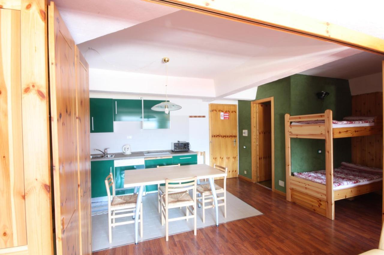 Marilleva 1400 Appartamenti Montana ภายนอก รูปภาพ