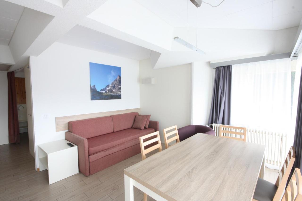 Marilleva 1400 Appartamenti Montana ภายนอก รูปภาพ