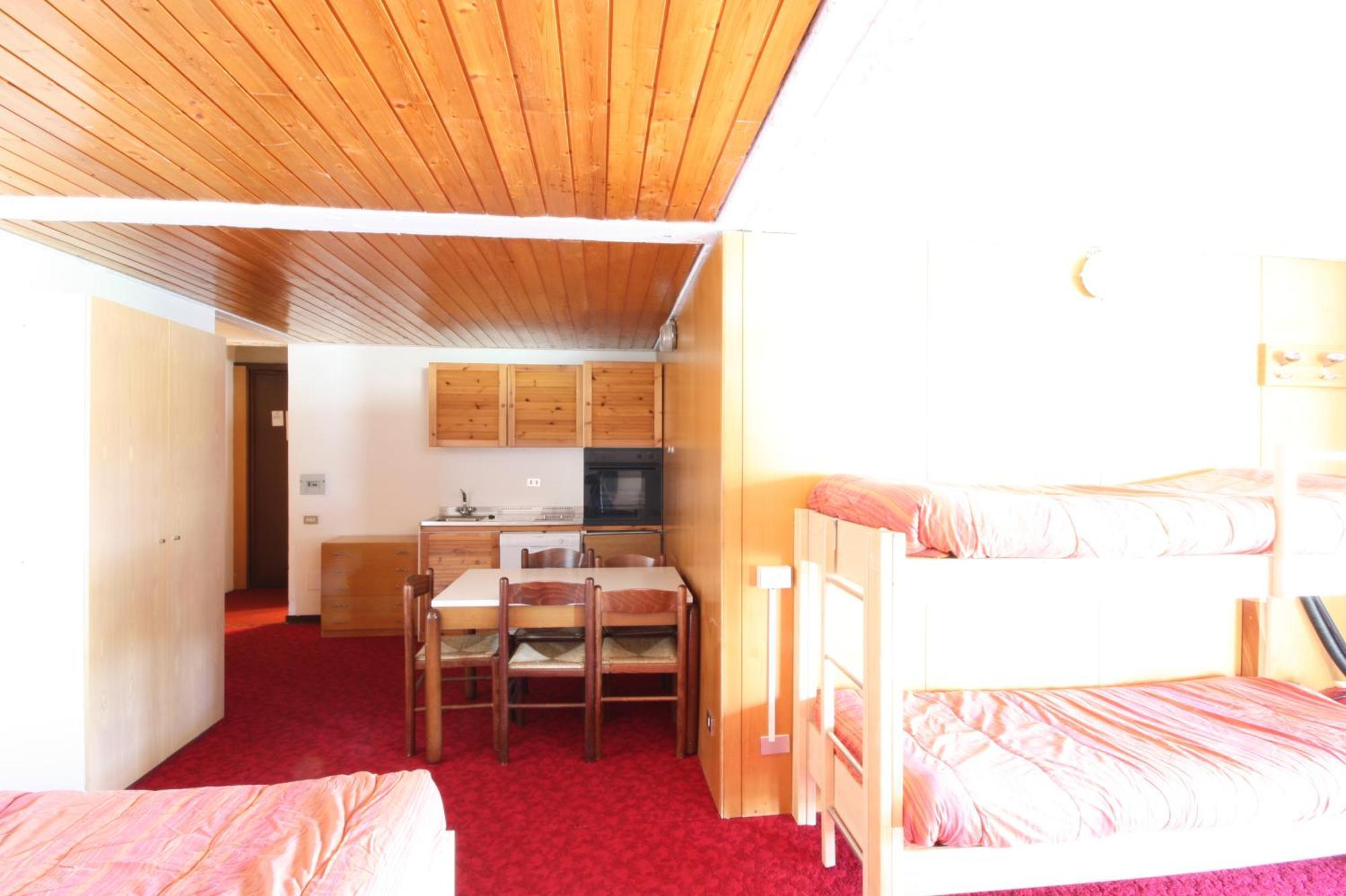 Marilleva 1400 Appartamenti Montana ห้อง รูปภาพ