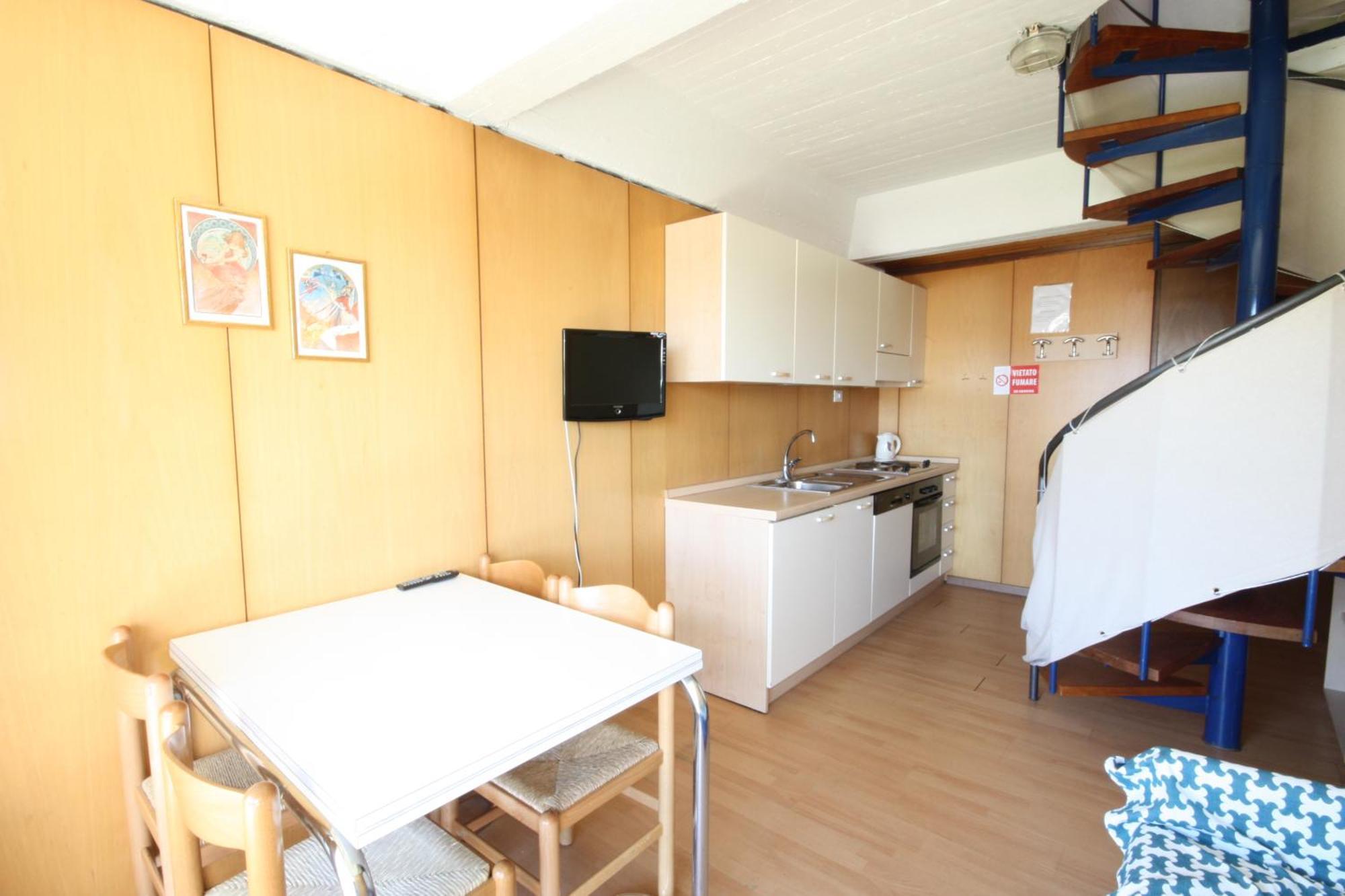 Marilleva 1400 Appartamenti Montana ห้อง รูปภาพ